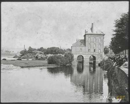 Moulin à eau (Charleville-Mézières)